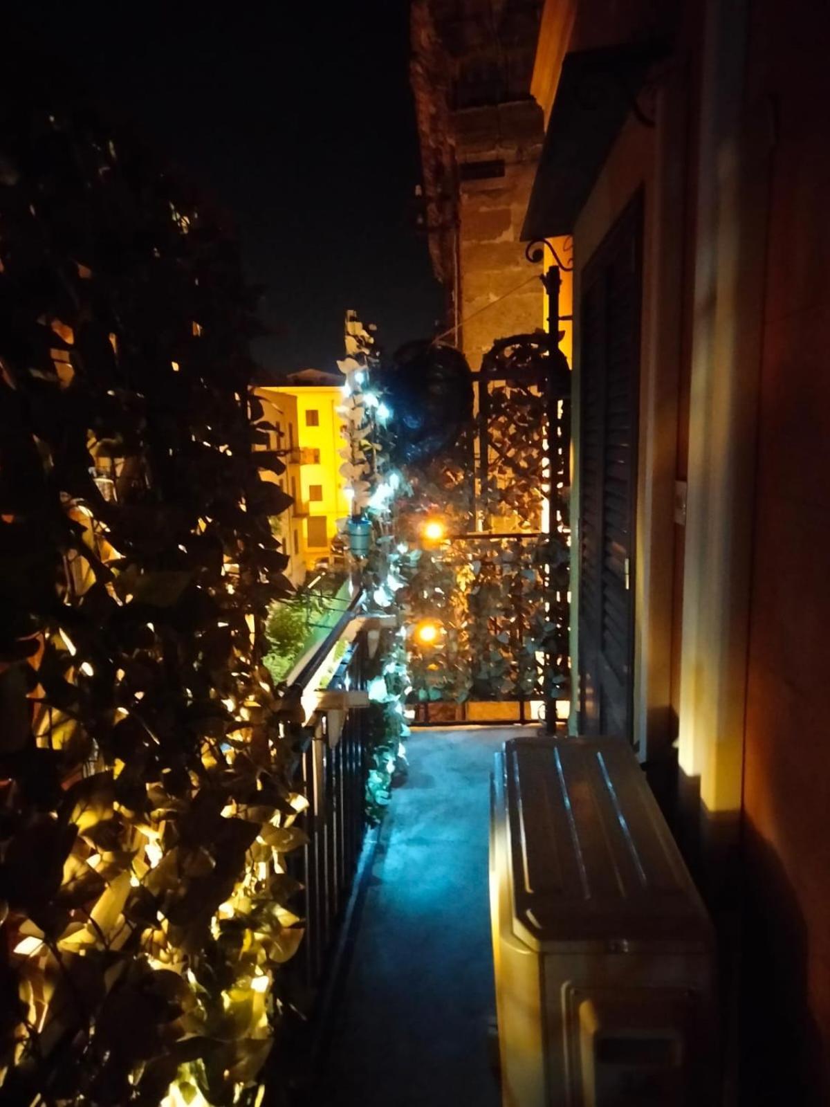 Palazzo Rea Apartment Палермо Екстериор снимка